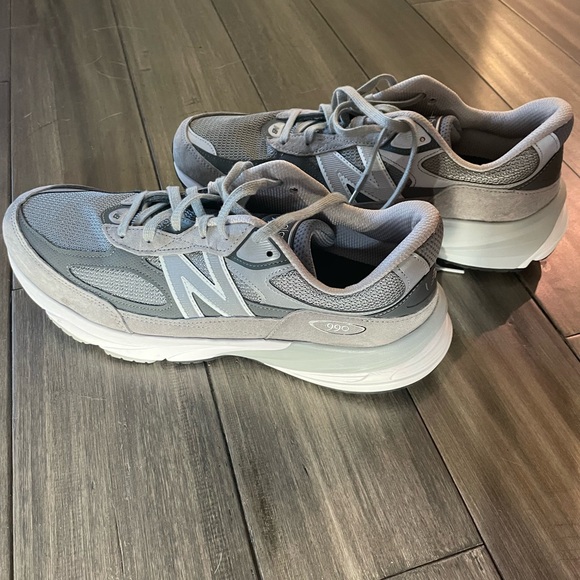 Men’s gray New Balance 990v6 size 13 D - Picture 2 of 6